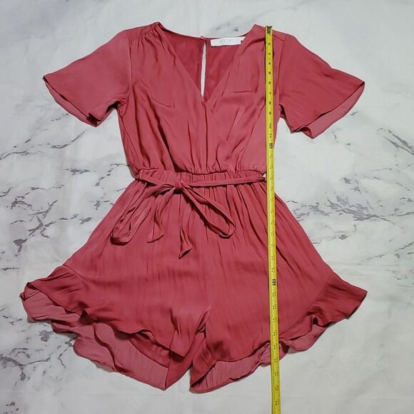 ASTR The Label Pink Romper - Picture 5 of 7